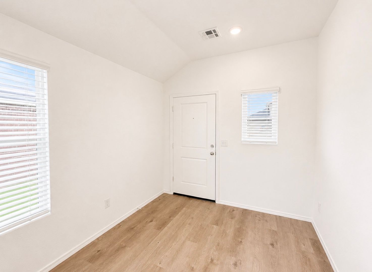 Luxury NEW 3 Bedroom 2 Bathroom Home in Piedmont Schools (Neighborhood Park and Basketball Court) – photo 3