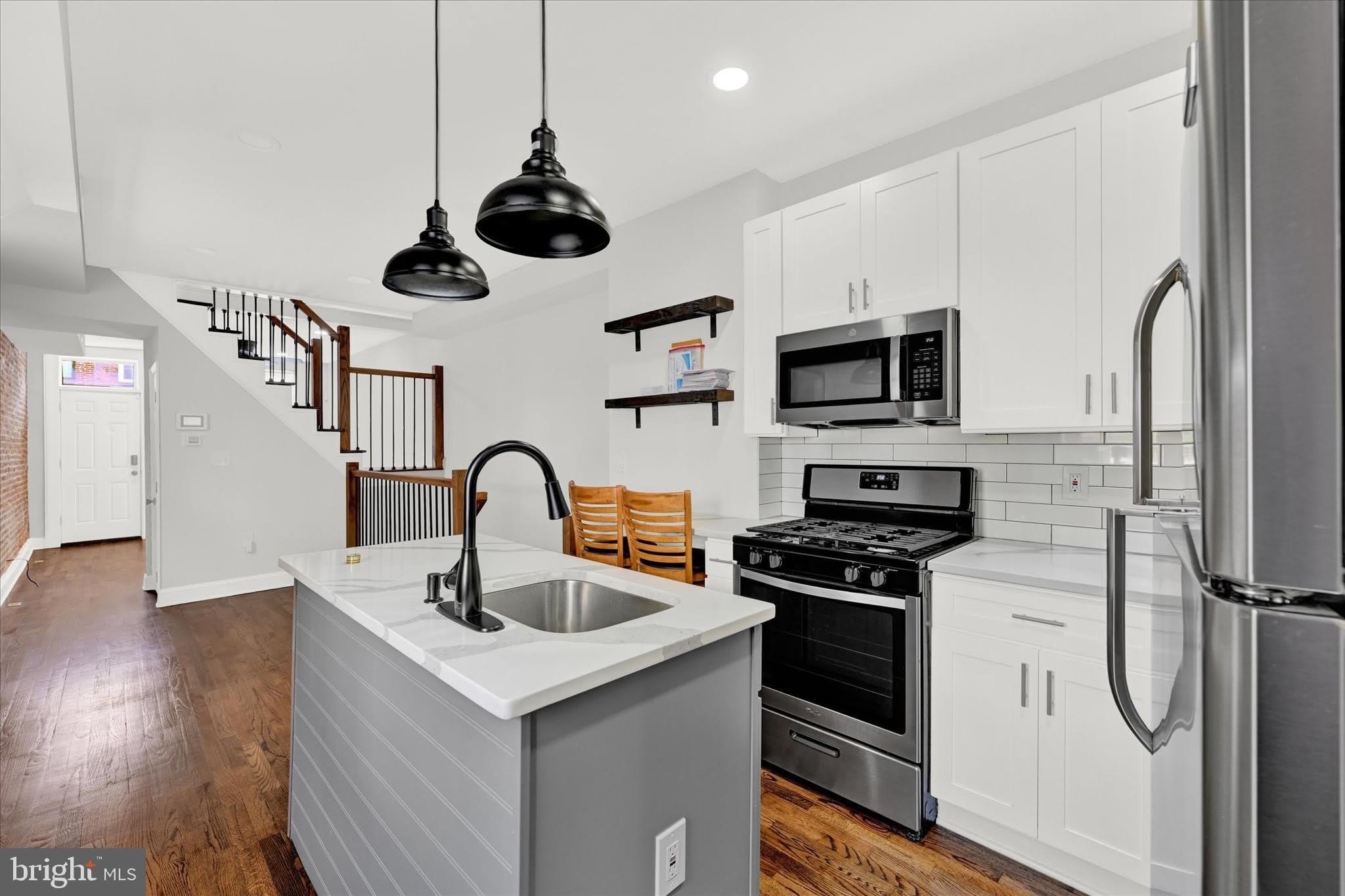 2 W BARNEY Street – photo 5