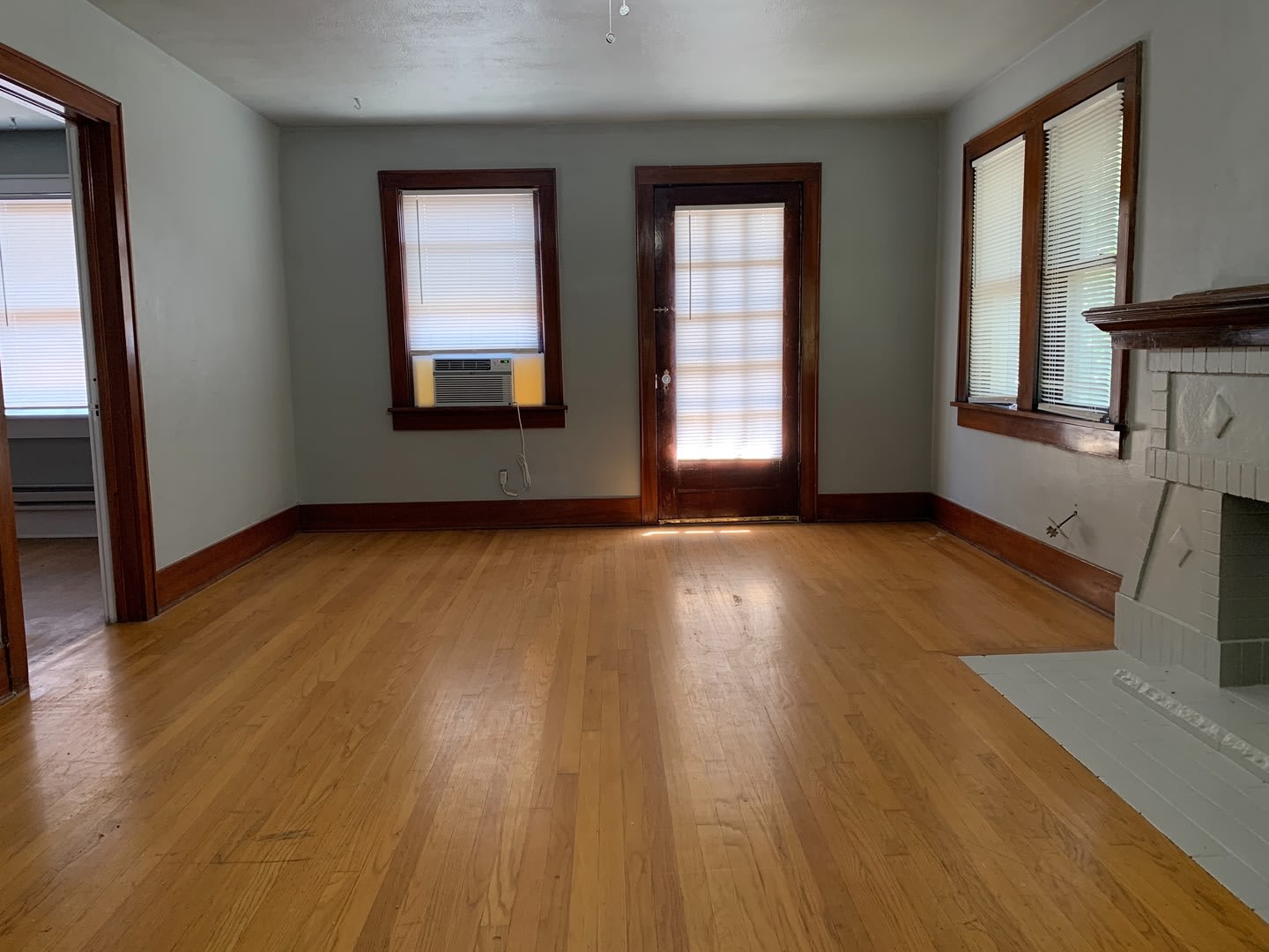 Cute Home in Historic Gatewood District!!! – photo 2
