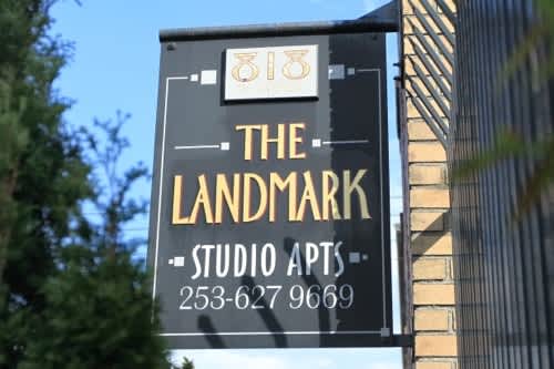 Landmark Court – photo 2