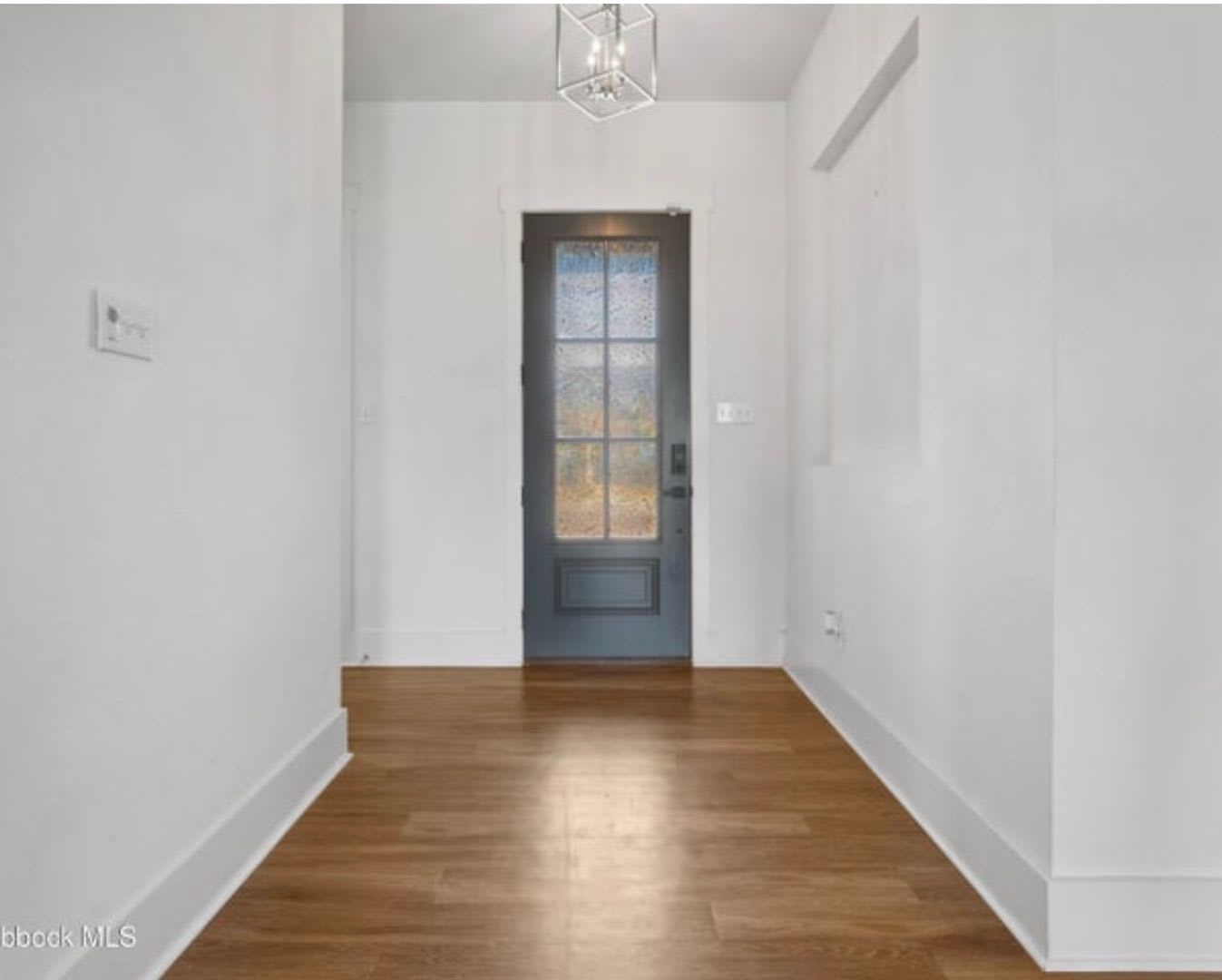 Newer 4 bed 3 bath now available in Wolforth – photo 3
