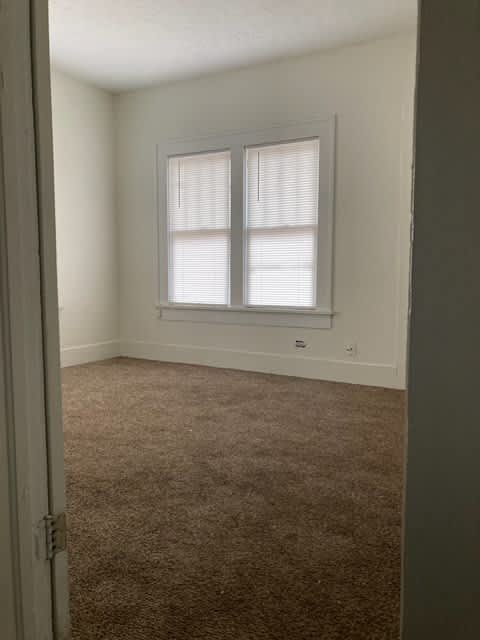 1010 W. Cedar Ave. – photo 2