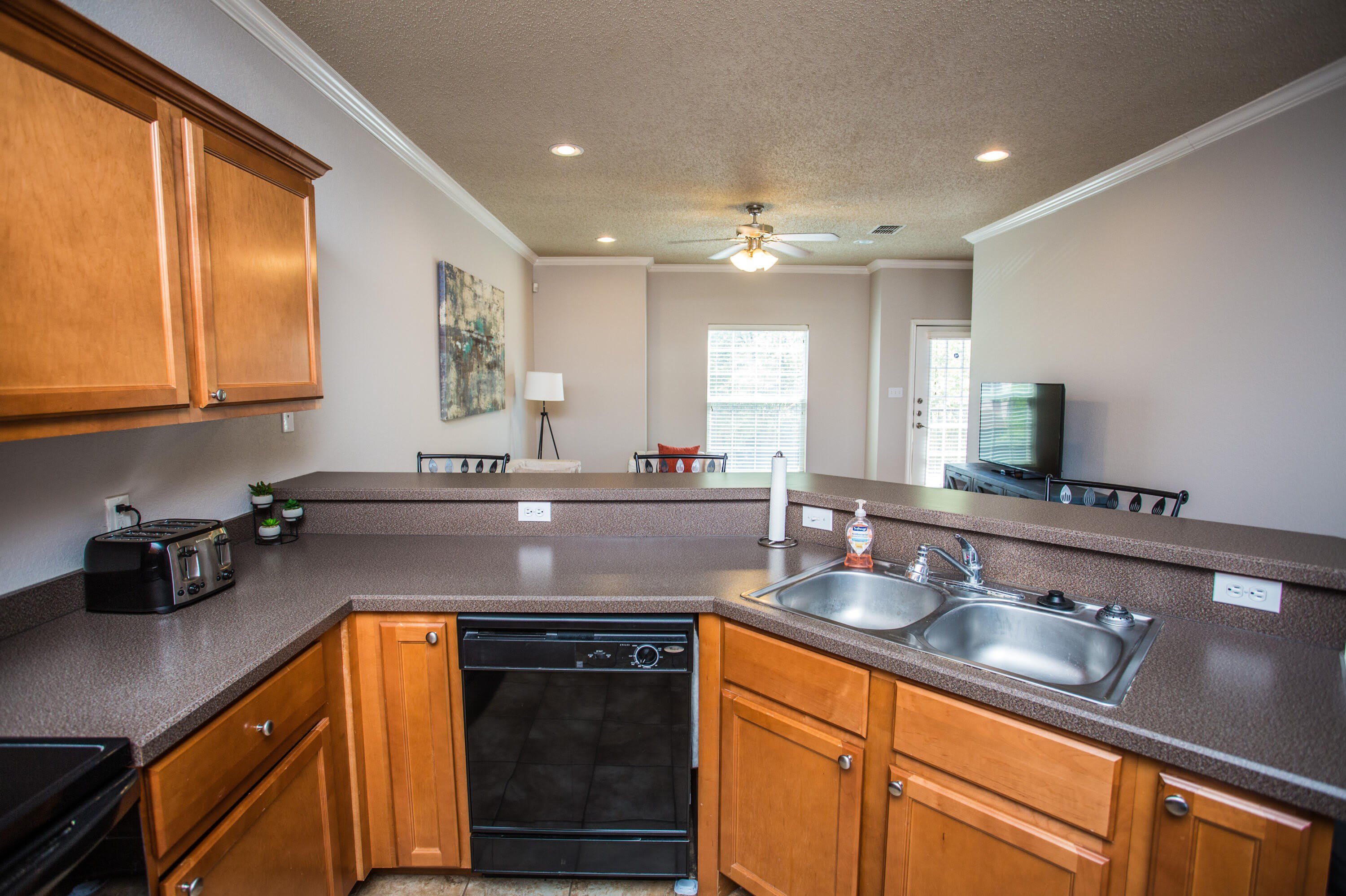2108 Main Street – photo 5