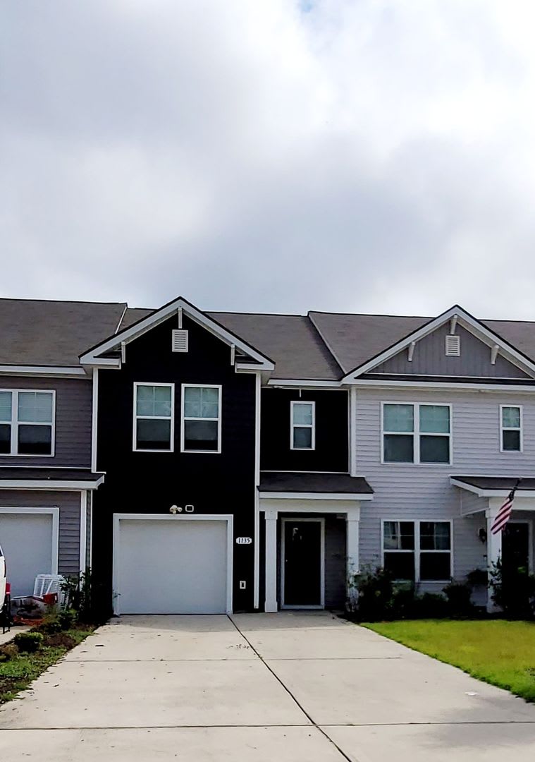 3 Bedroom 2 1 2 Bath In Conway Sc Long Term Rental – photo 1