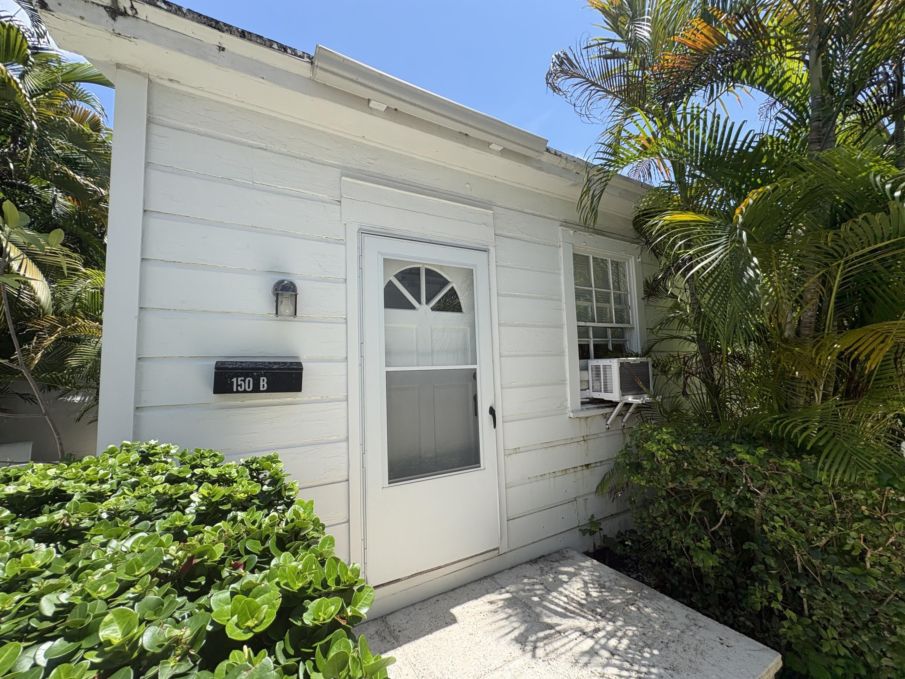 150 Australian Avenue – photo 1