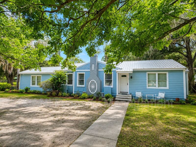 112 S Dixie Ave – photo 1