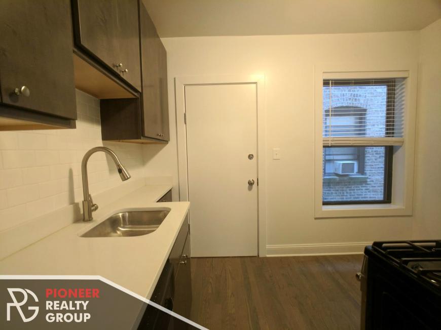 2645 North Spaulding Ave. – photo 5