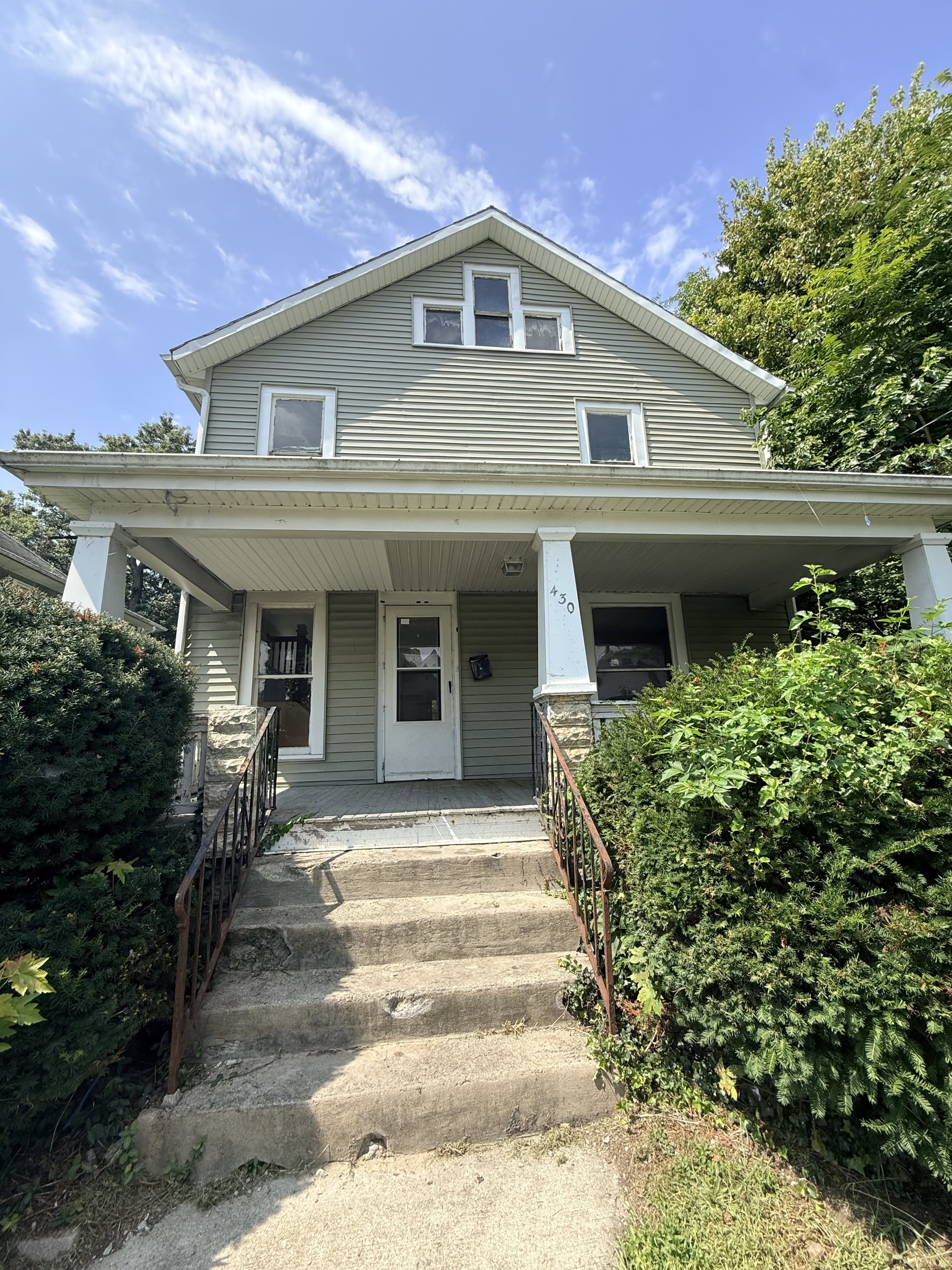430 Elmwood Pl – photo 1