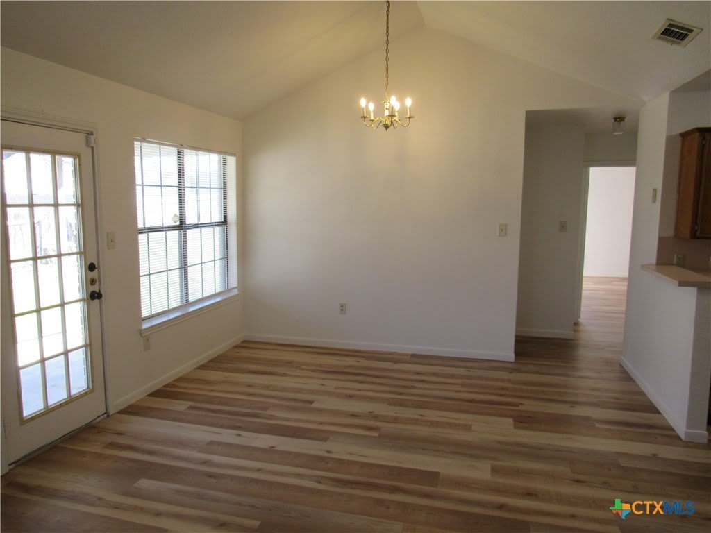 3004 Honeysuckle Circle – photo 5