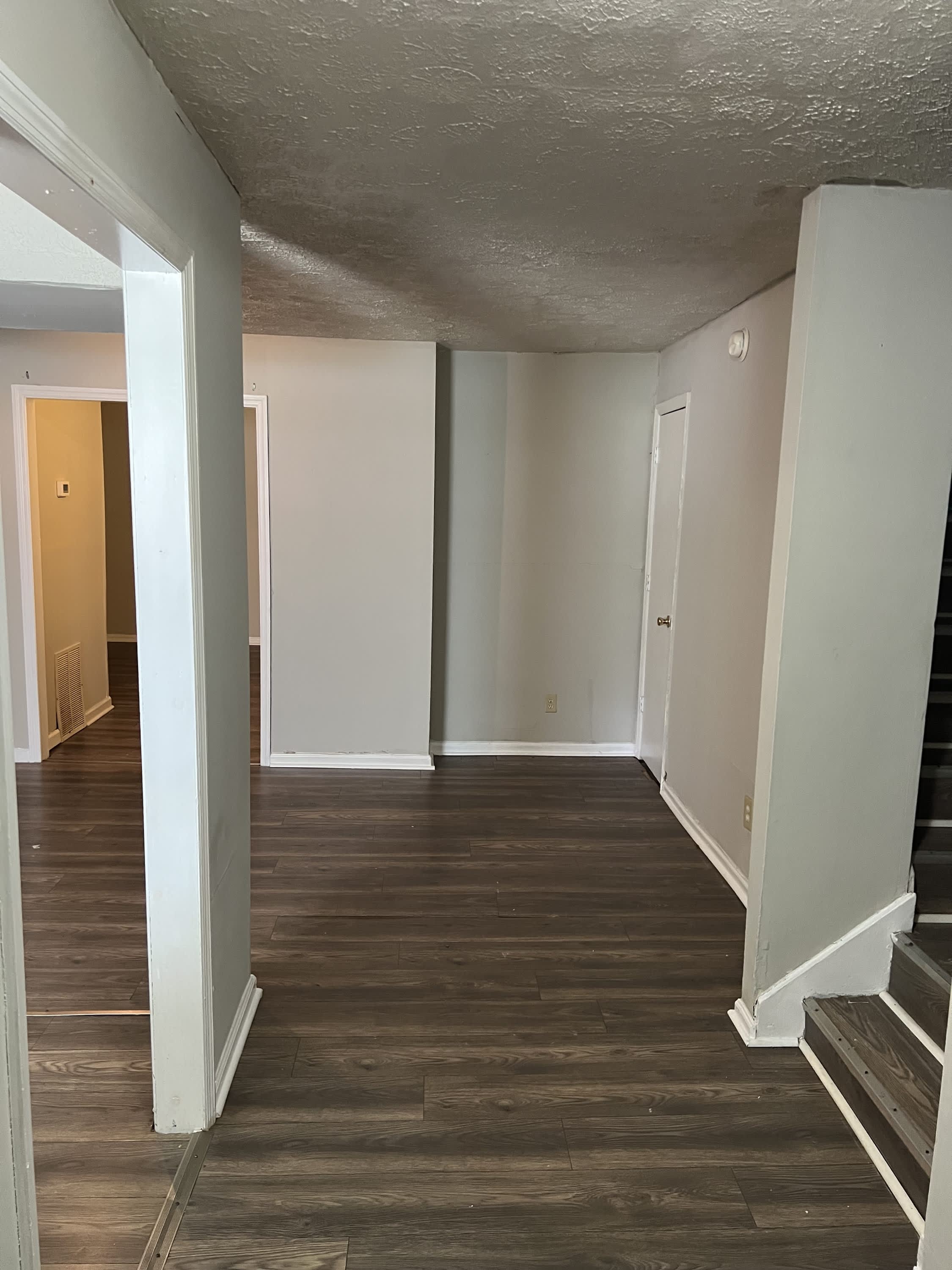 390 Cowan Street – photo 3