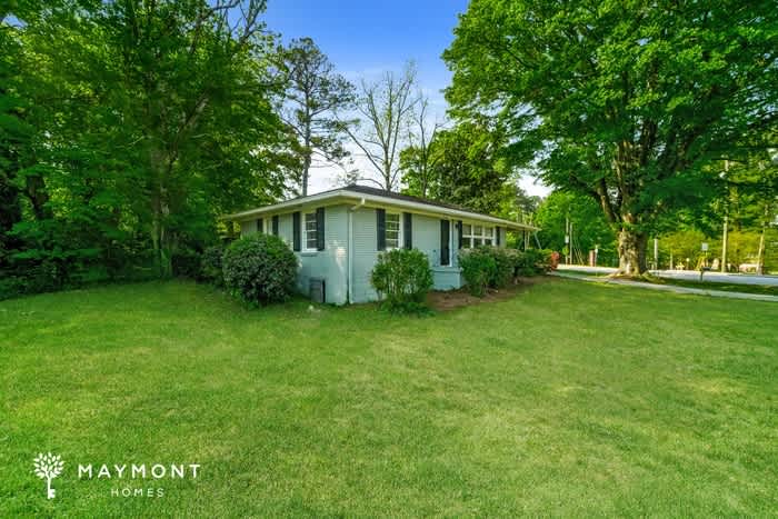933 Clay Road Southwest – photo 3