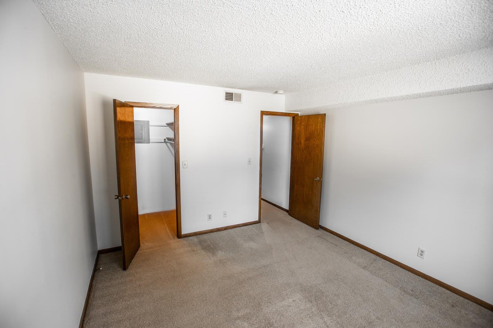 Sutter Place Apartments – photo 5