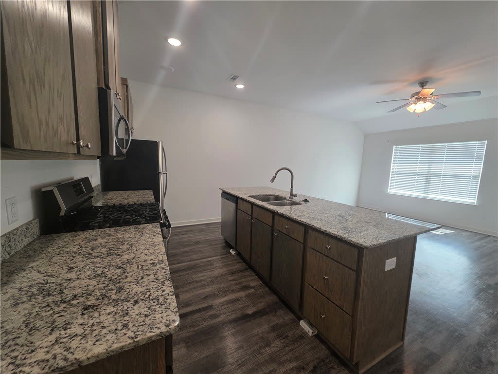 320 Westbrook Court – photo 5