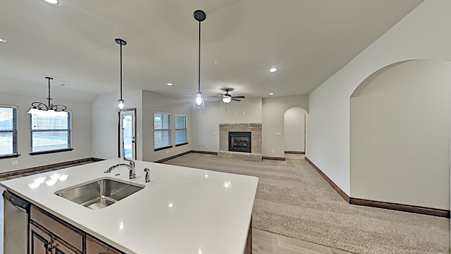 Luxury 4 Bedroom 2 Bathroom Home in Putnam City Schools – photo 5