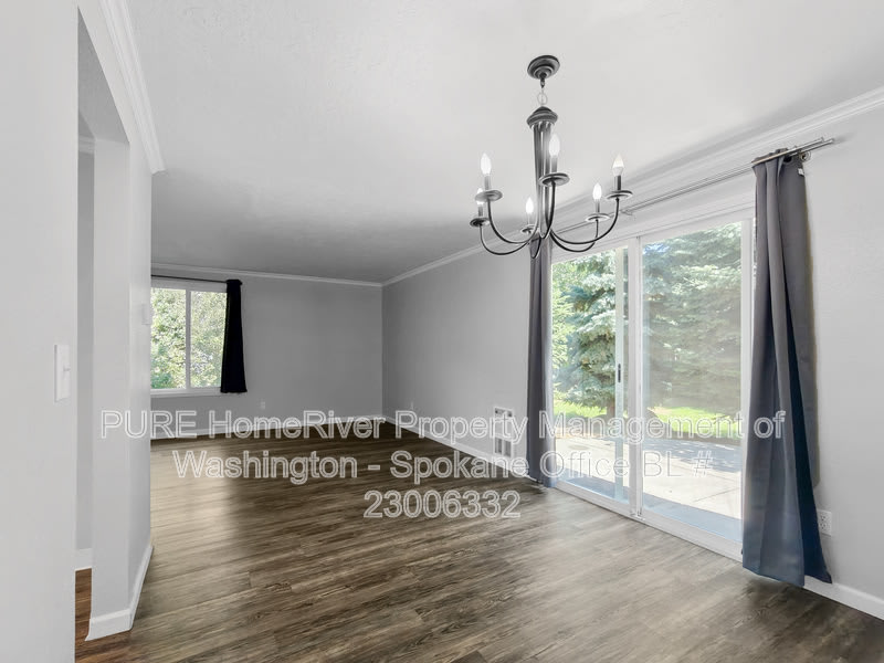 215 S Best Rd – photo 1