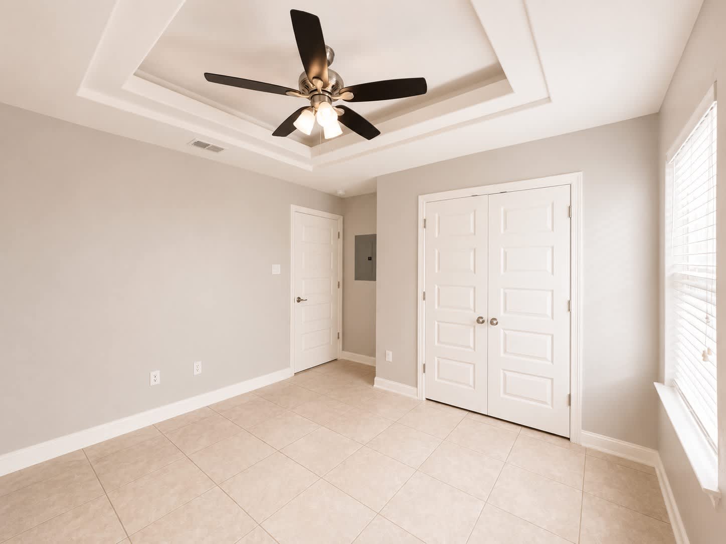 205 Teak Dr – photo 3