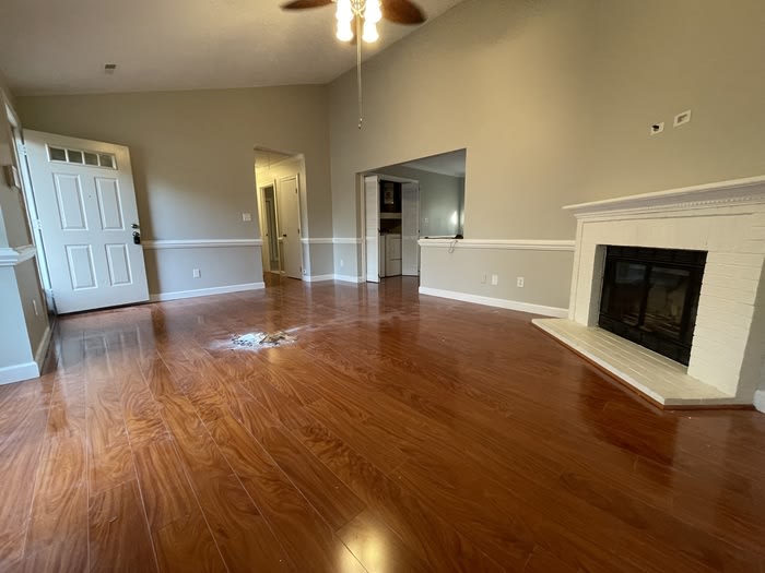 300 West Woodcroft Parkway – photo 4