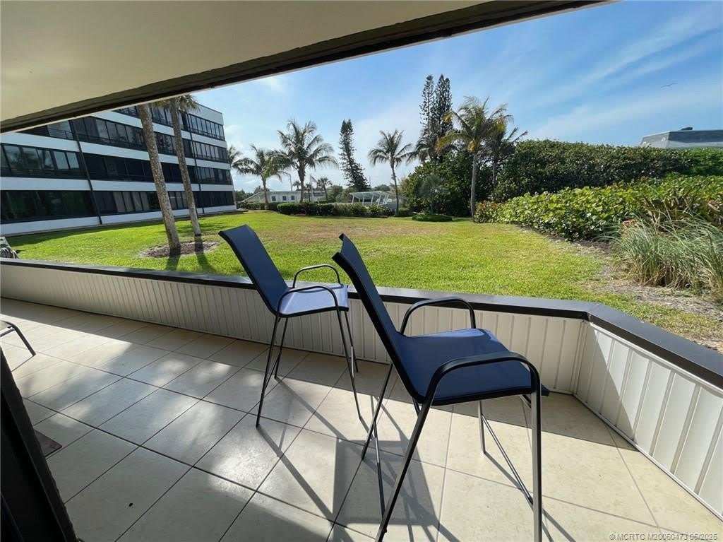 1357 NE Ocean Boulevard – photo 5