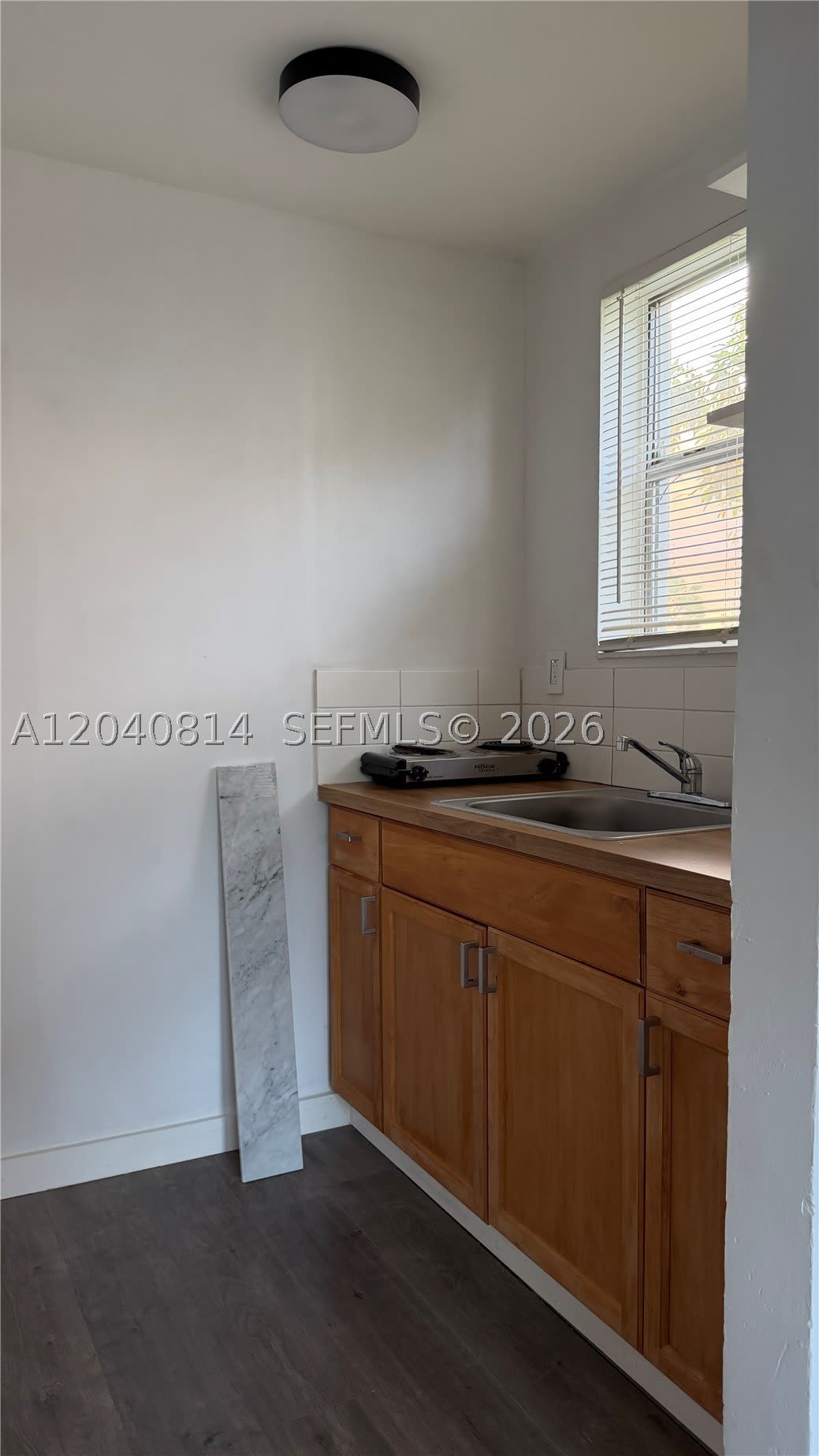 7025 NW 5th Ave – photo 5