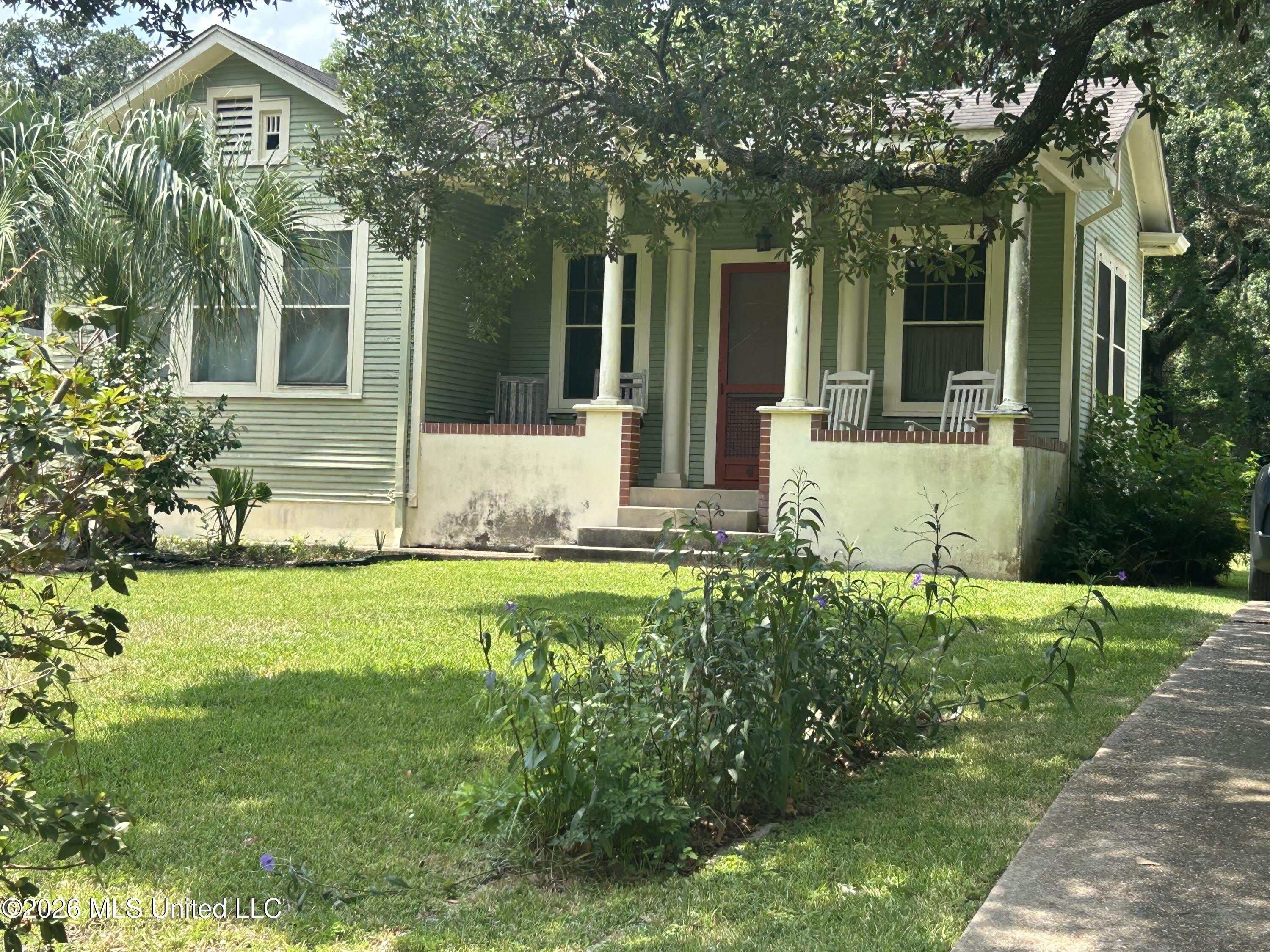 417 Jackson Avenue – photo 1