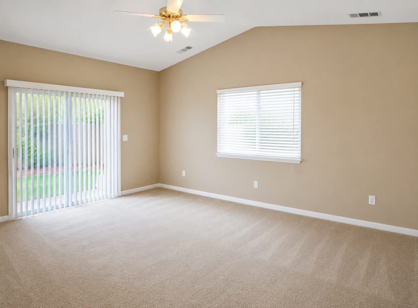 967 Golf Avenue – photo 5
