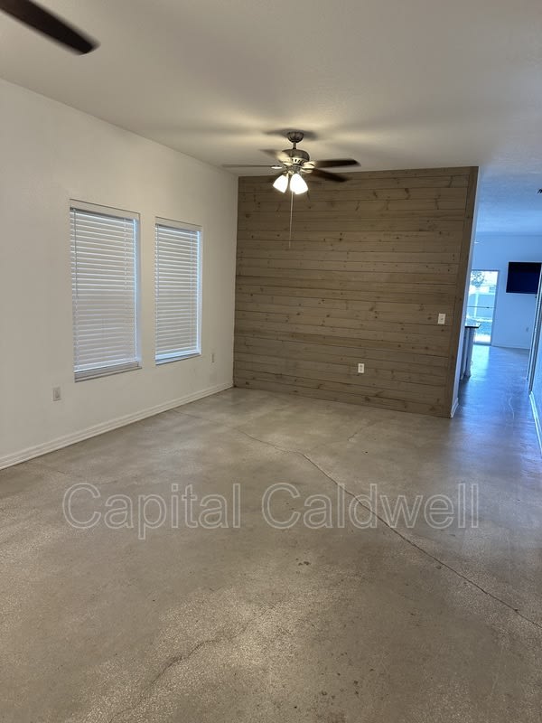 1215 E 29Th Ave – photo 4