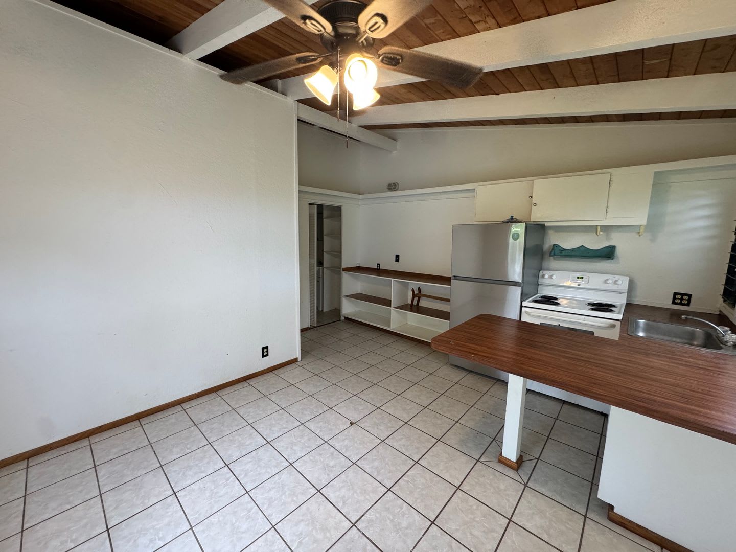Rustic Haiku 1 bedroom 1 bath unit – photo 2
