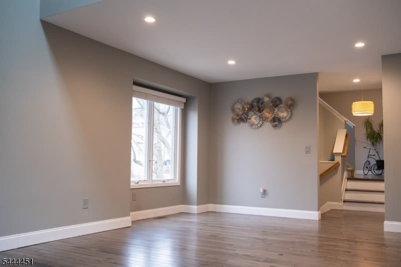 55 Clarken Dr – photo 5