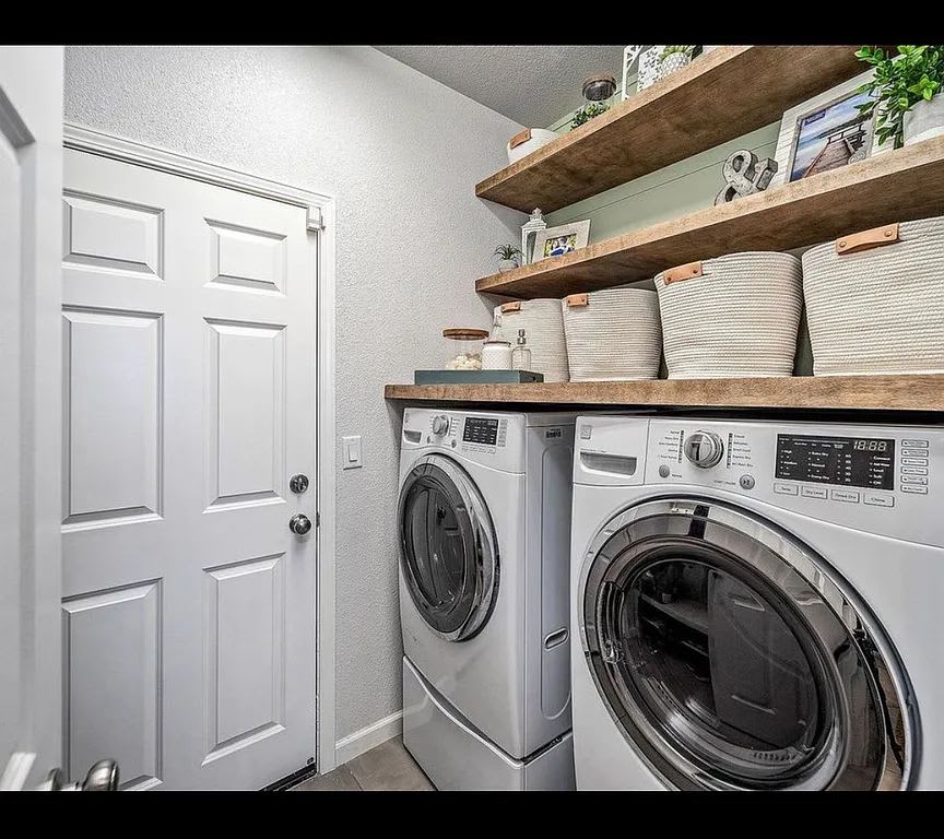 2793 Maraschino Way – photo 4