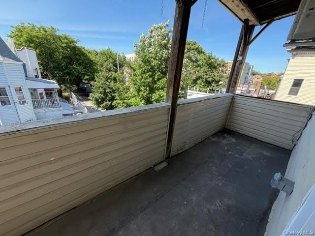 667 Morris Park Avenue – photo 4