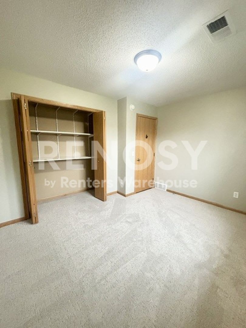 605 7th Ave SW Rice, MN 56367 – photo 5
