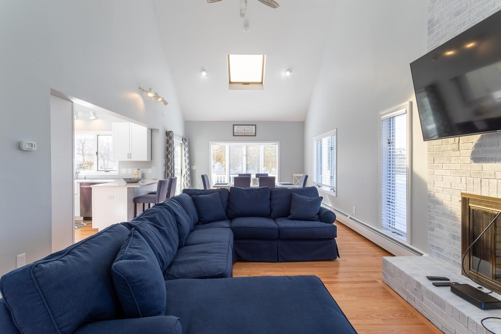 7 Lowell Street – photo 5