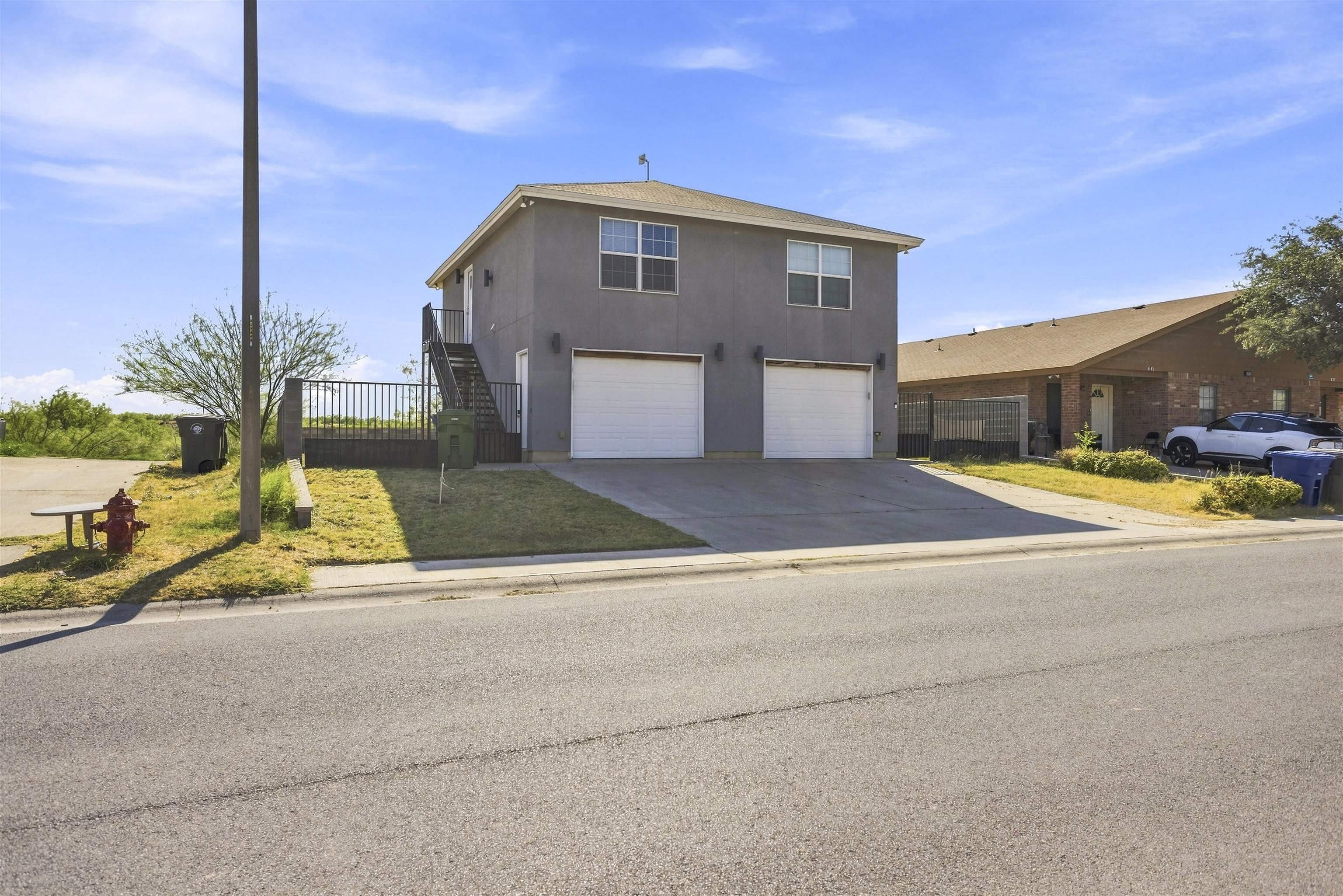 214 Allen Dr – photo 2
