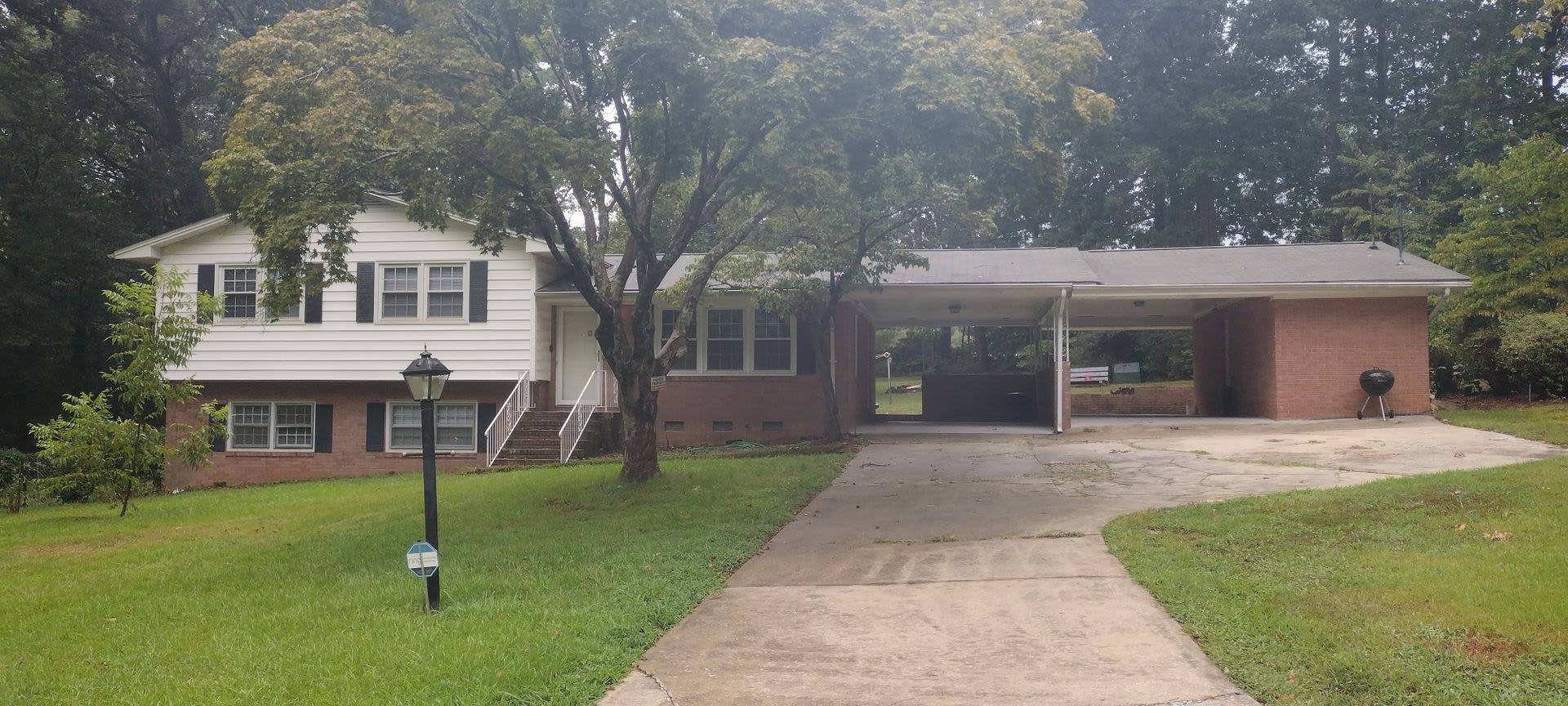 Room in 4 Bedroom Home at Pinedale Dr – photo 3