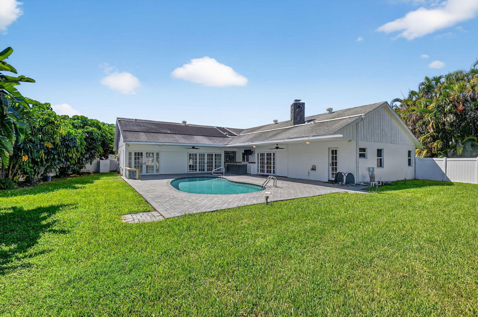 1599 Northwest 14Th Avenue – photo 4
