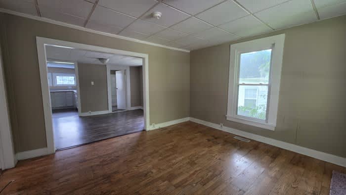 1202 Grover Street – photo 2