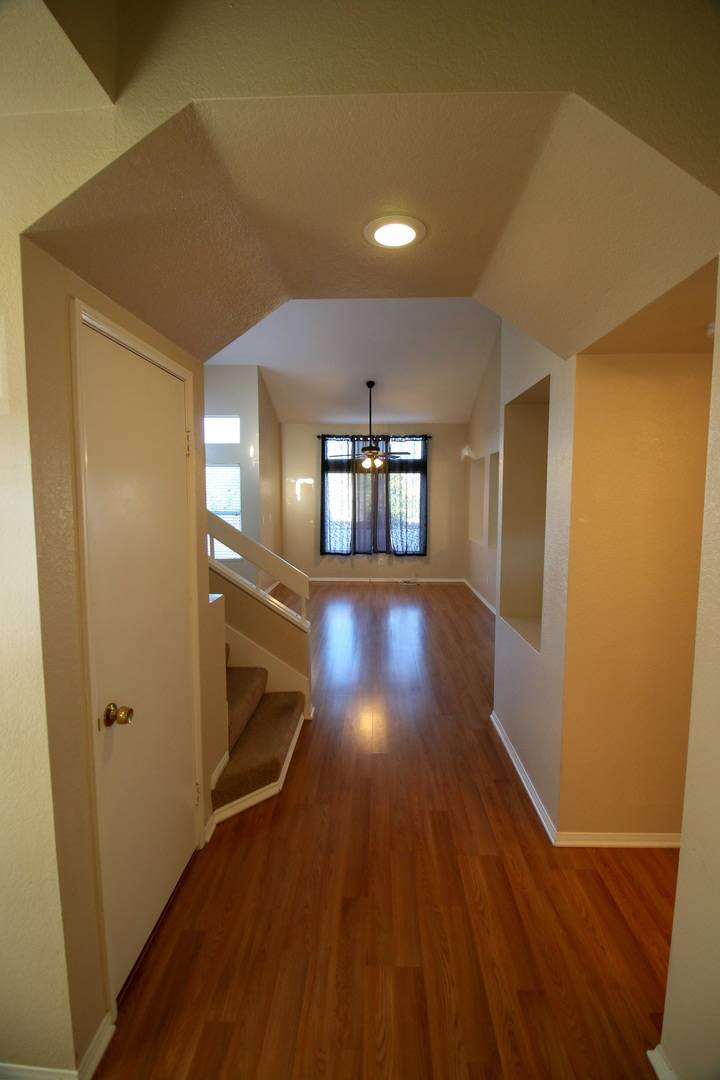 Welcome Home To This Gorgeous 3 Bedroom 2 5 Bath Home Located In The Highly Desirable Riverwalk Area Of Riverside – photo 2