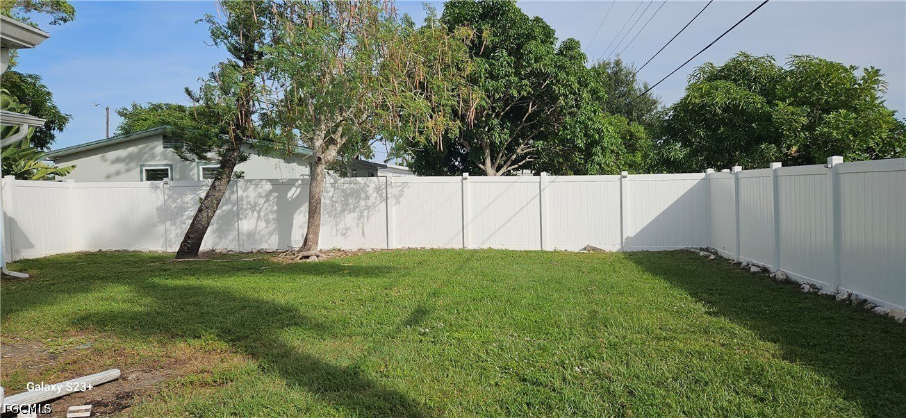 1626 Grace Avenue – photo 1