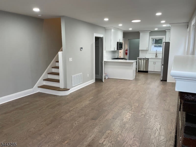 742 Central Ave – photo 1
