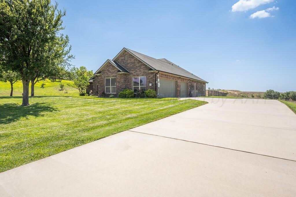8401 Shady Lake Drive – photo 3
