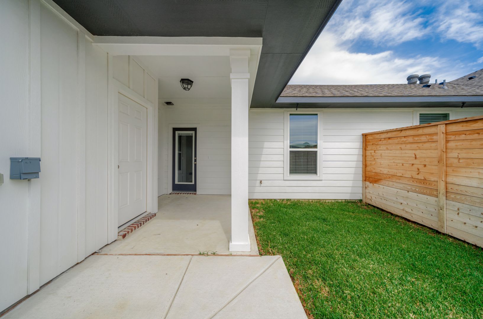 1142 Trellis Pass – photo 4