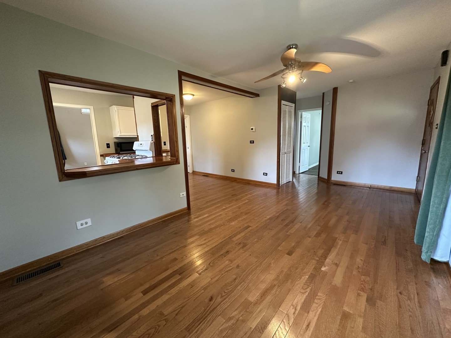 37 S Heather Drive – photo 2