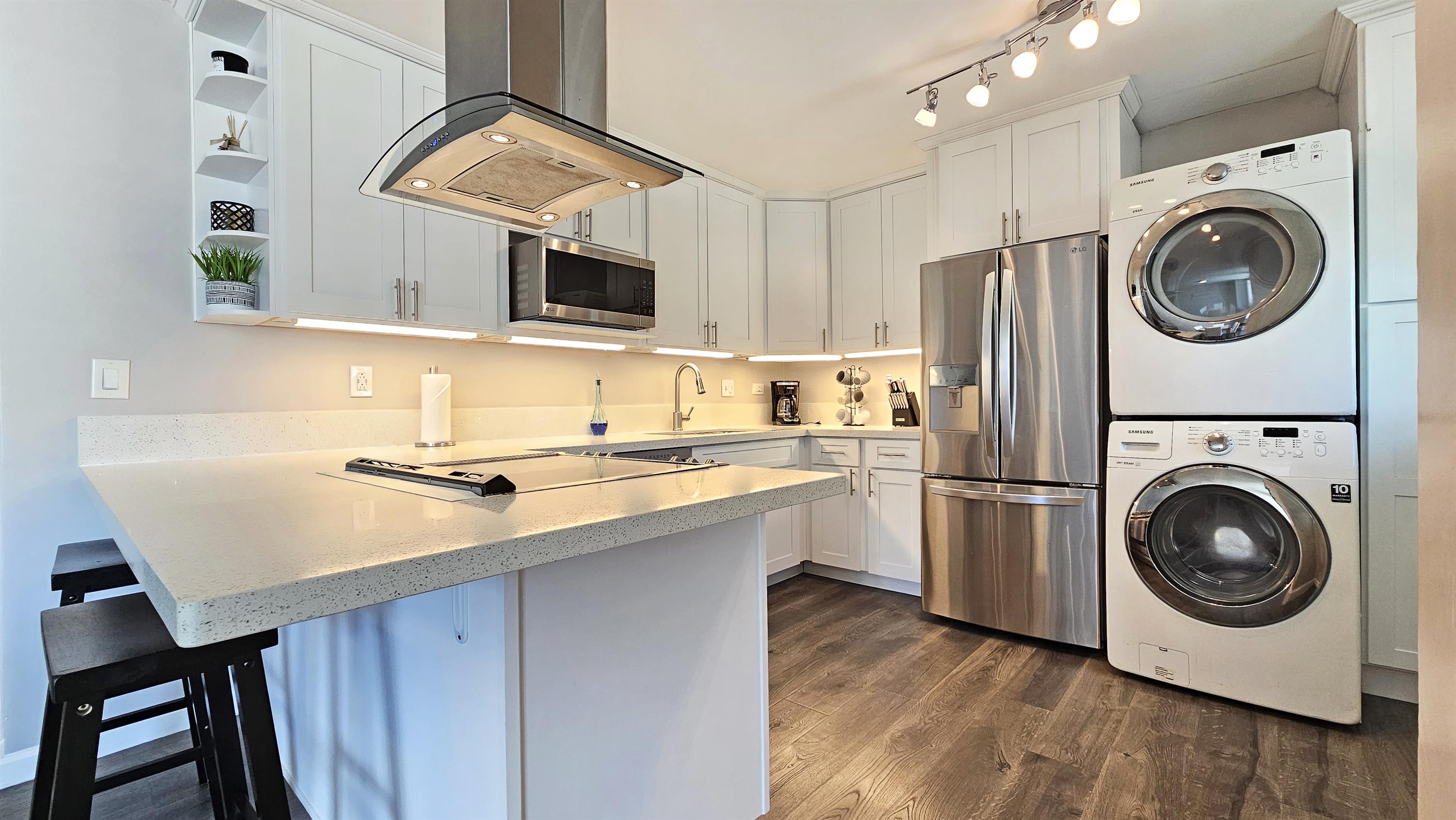 222 Liliuokalani Avenue #1403 – photo 2