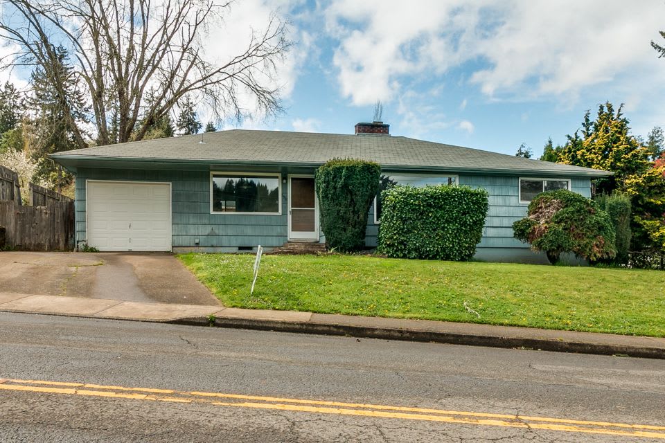 3-Bedroom, 1-Bath duplex In Eugene South Hills! – photo 2