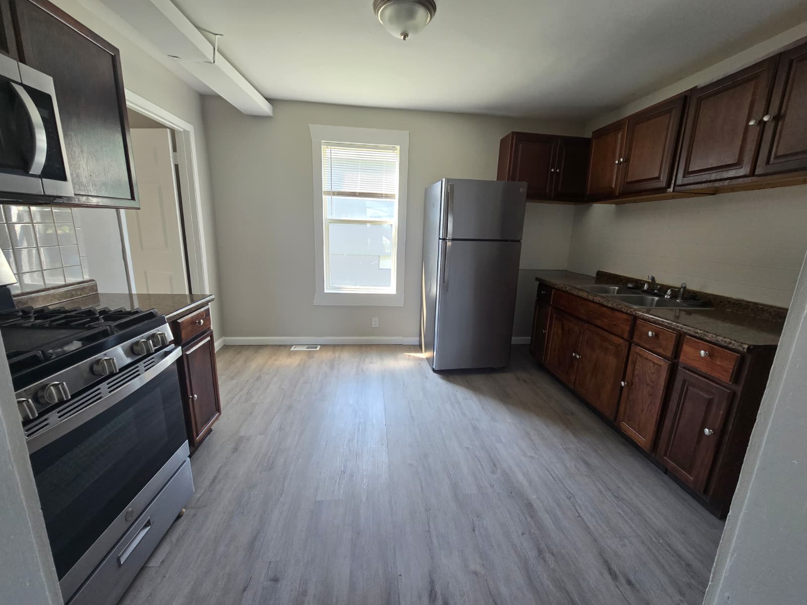 6301 Madison Avenue – photo 4