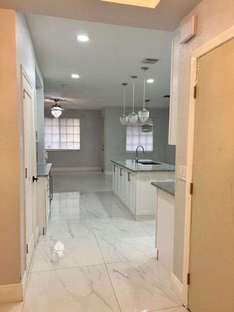 1305 Lucaya Drive, West Palm Beach, FL 33404 – photo 2
