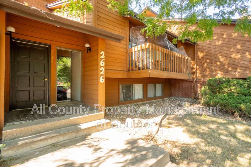 2626 Juniper Ave – photo 1