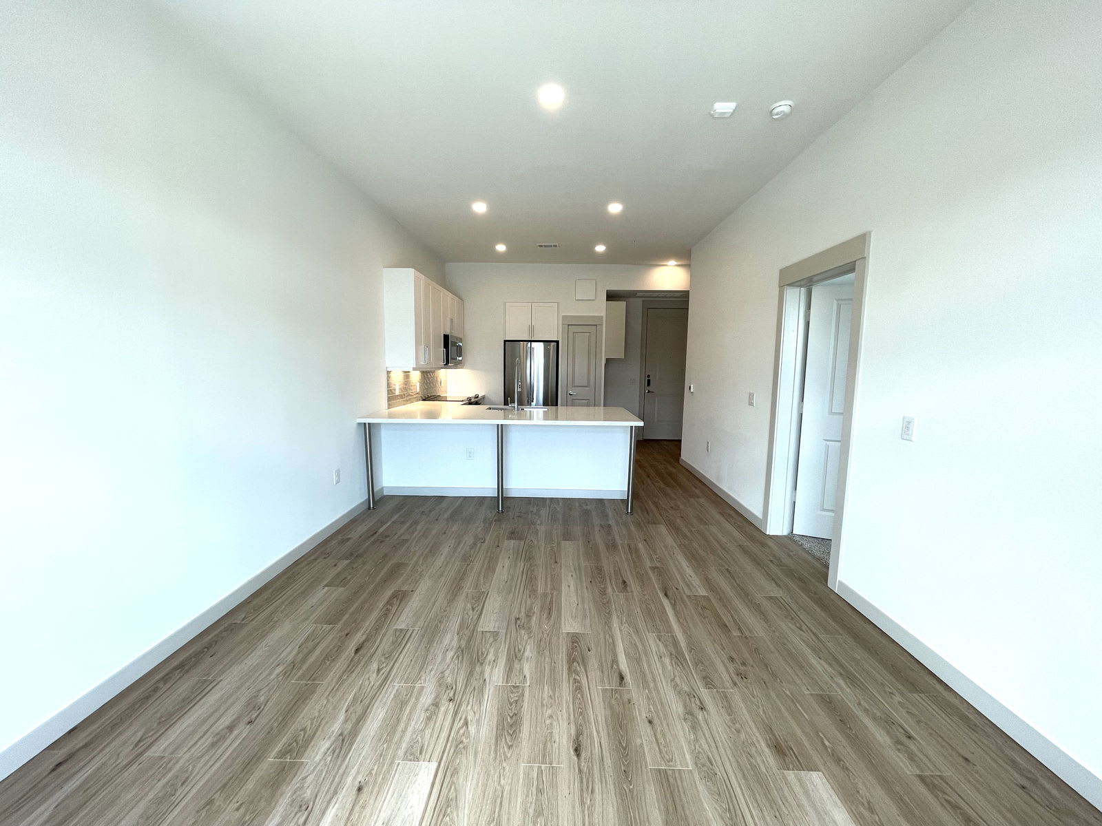 2880 La Frontera Boulevard – photo 3