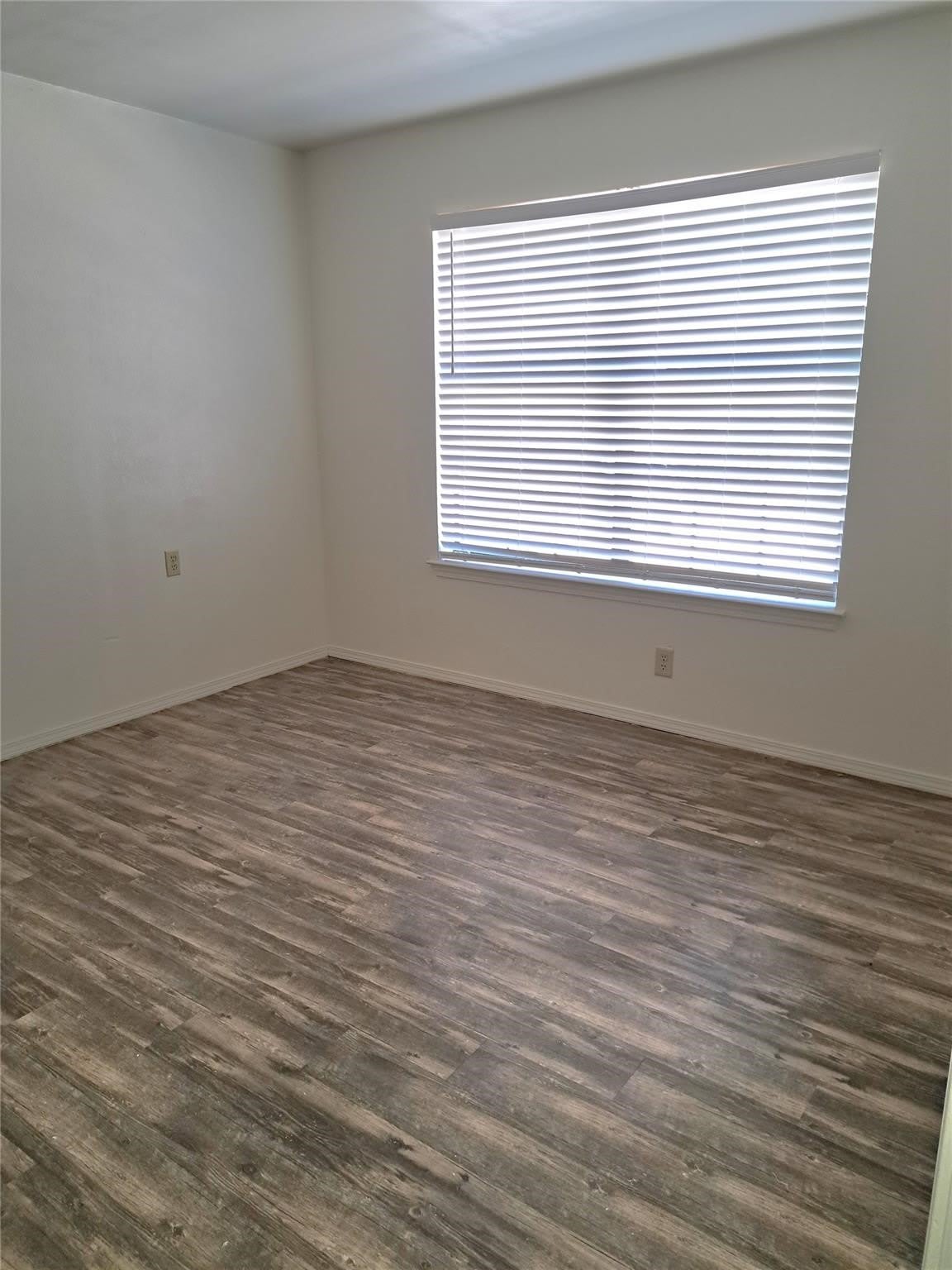1304 Halsell Street – photo 5