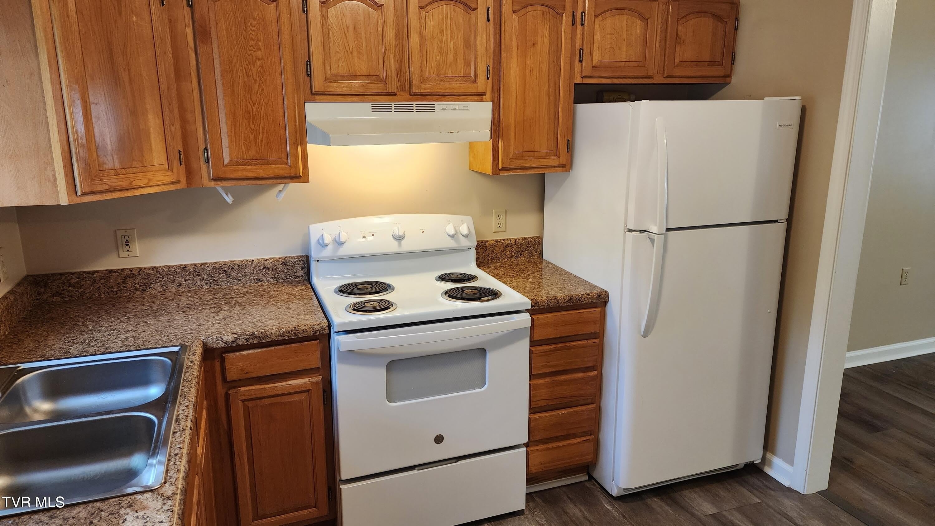 2816 Broad Street – photo 4